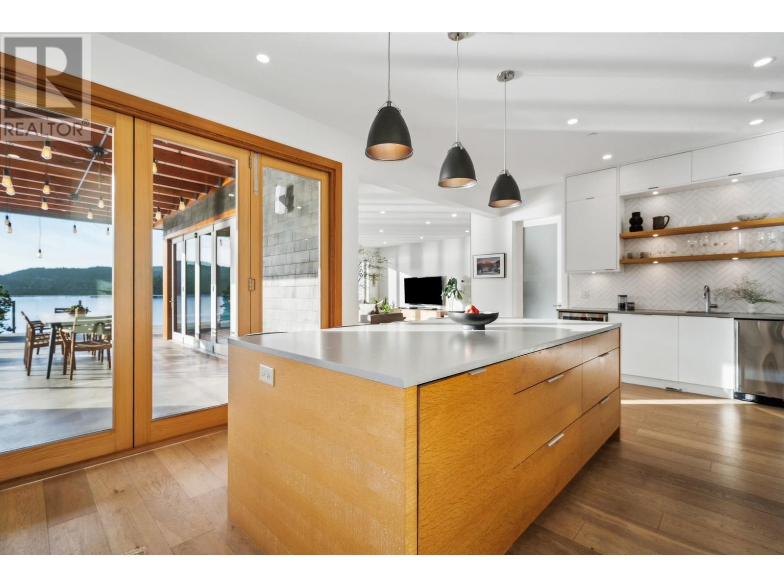5577 INDIAN RIVER DRIVE, North Vancouver