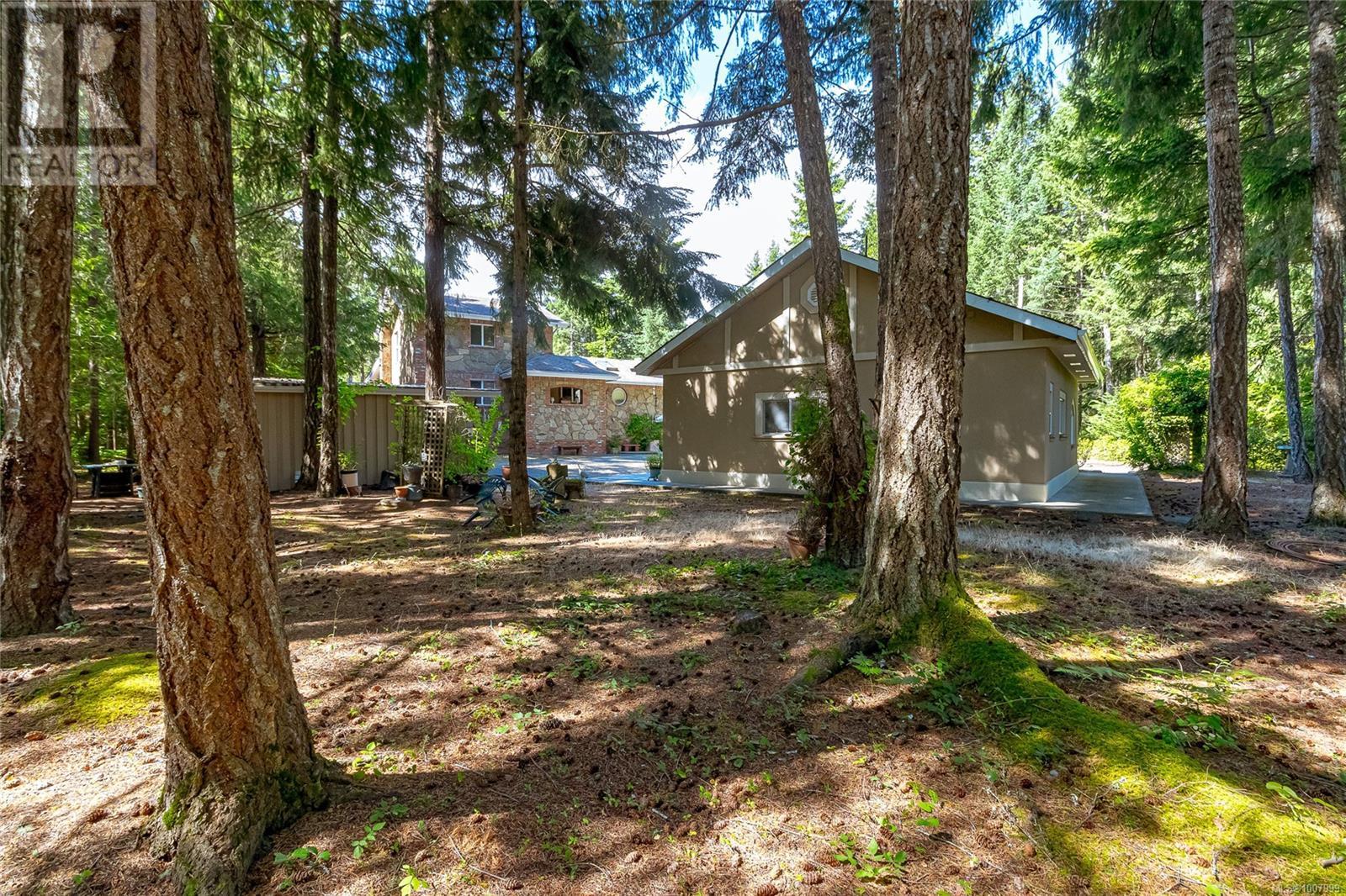 Photo 58 of 1980 Dorman Rd, Qualicum Beach BC