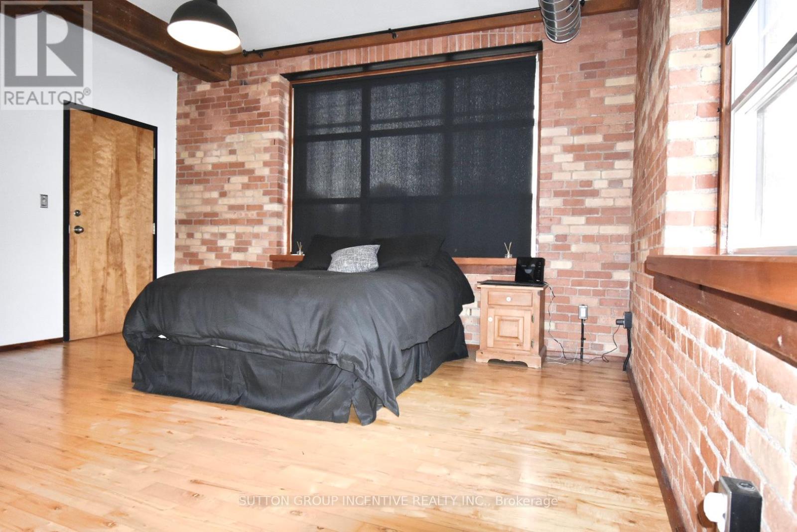 Photo 6 of 24 36 Margaret Street, Hamilton ON