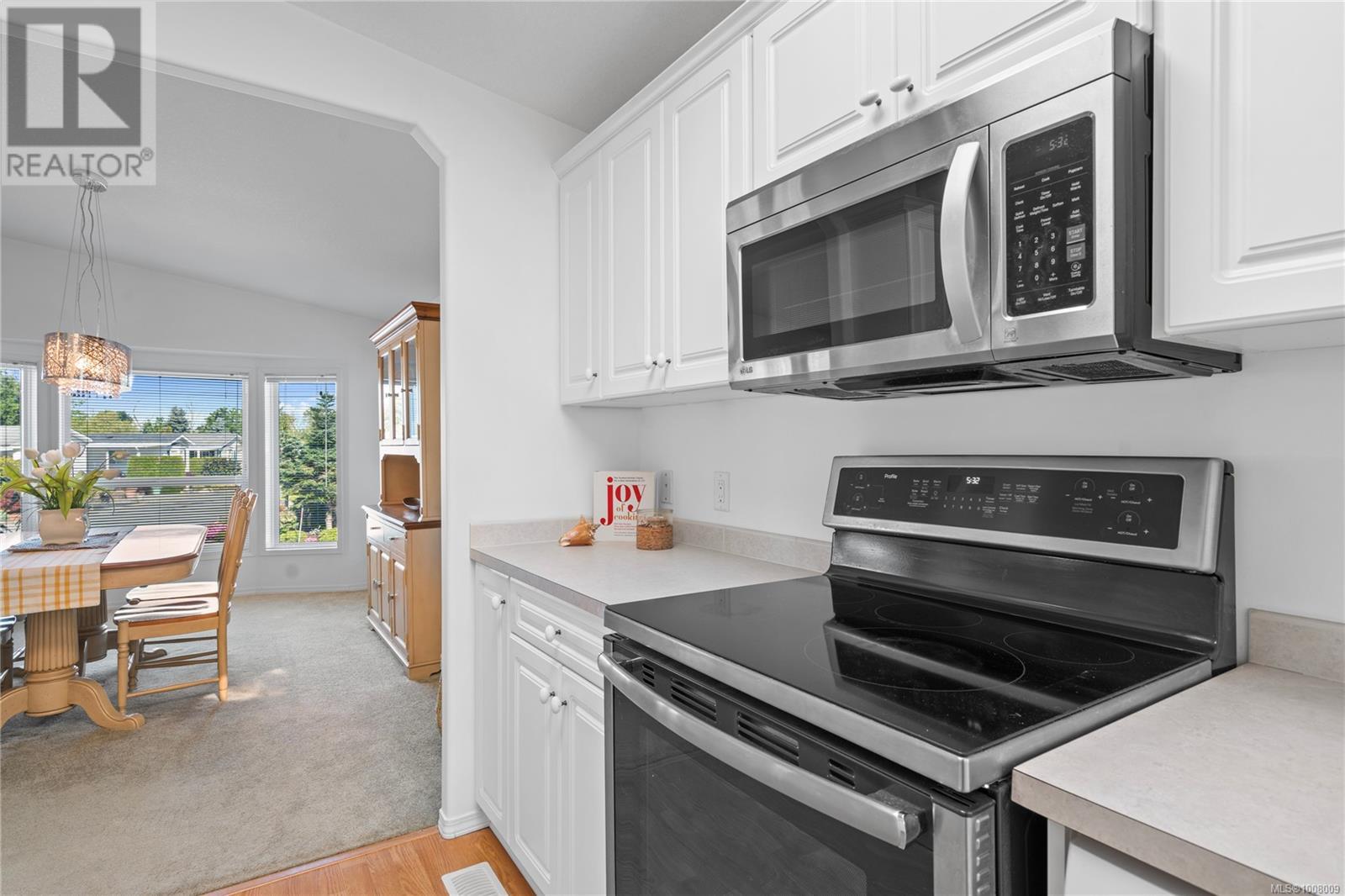 Photo 14 of 101 1833 Noorzan St, Nanaimo BC