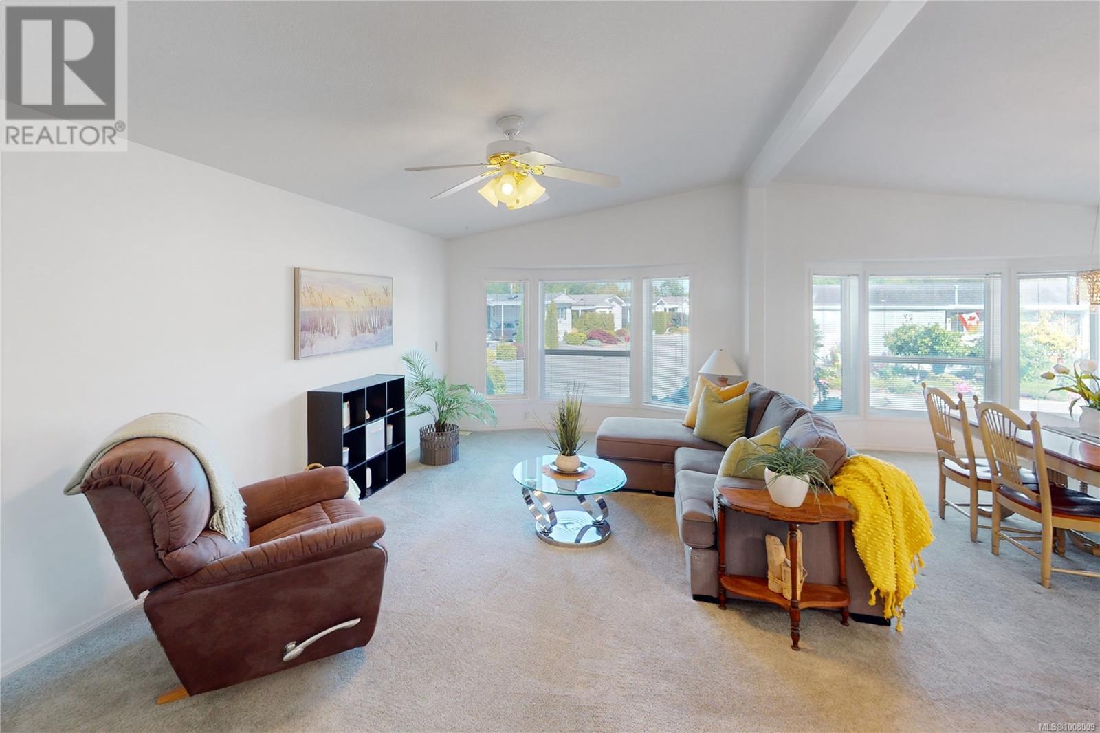 Photo 3 of 101 1833 Noorzan St, Nanaimo BC
