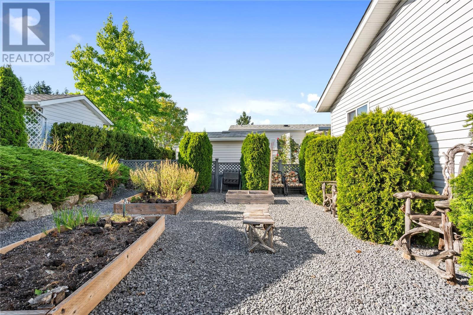 Photo 30 of 101 1833 Noorzan St, Nanaimo BC