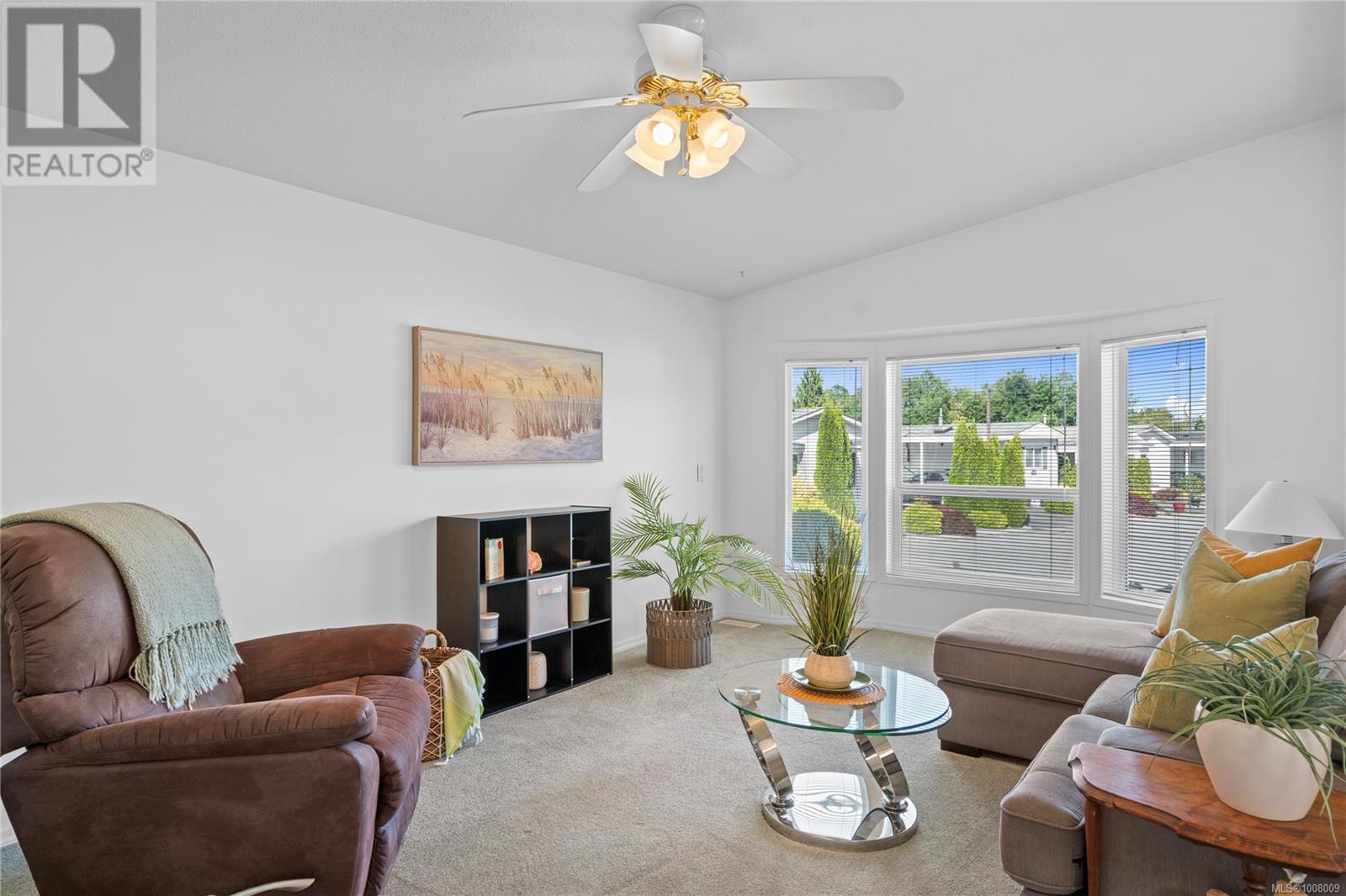 Photo 4 of 101 1833 Noorzan St, Nanaimo BC