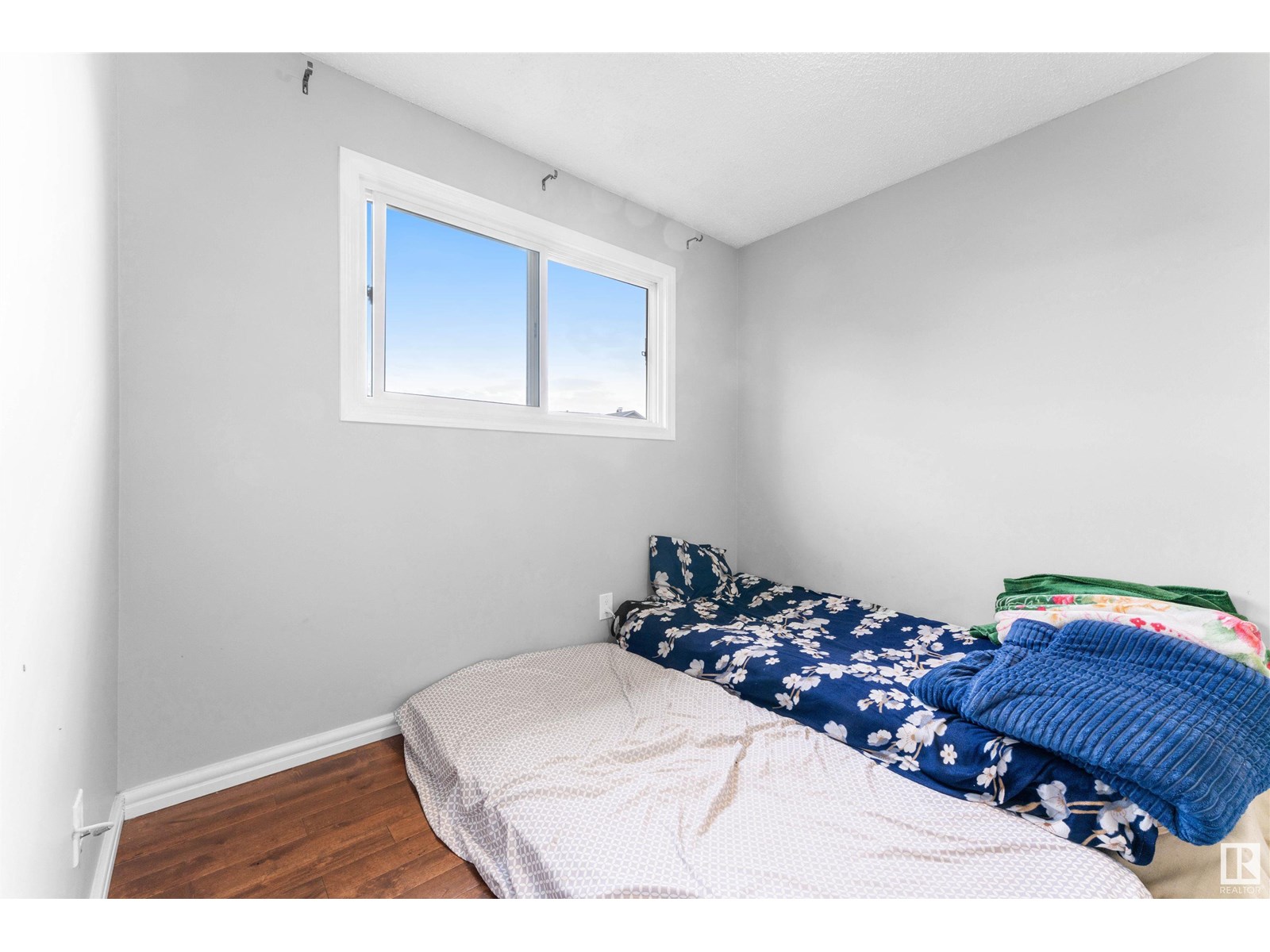 Photo 9 of 1027 61 St Nw, Edmonton AB