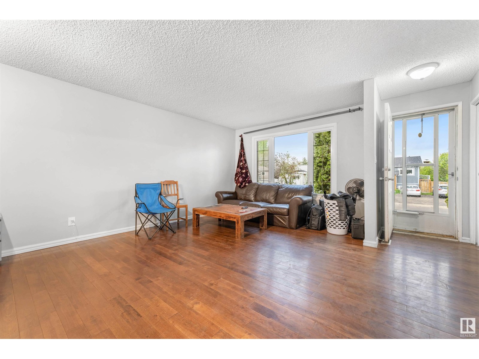 Photo 16 of 1027 61 St Nw, Edmonton AB