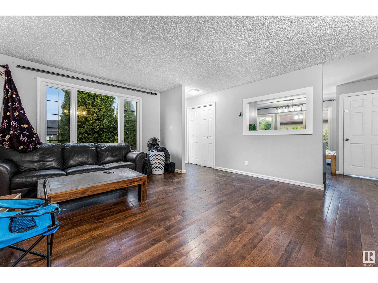 Photo 5 of 1027 61 St Nw, Edmonton AB
