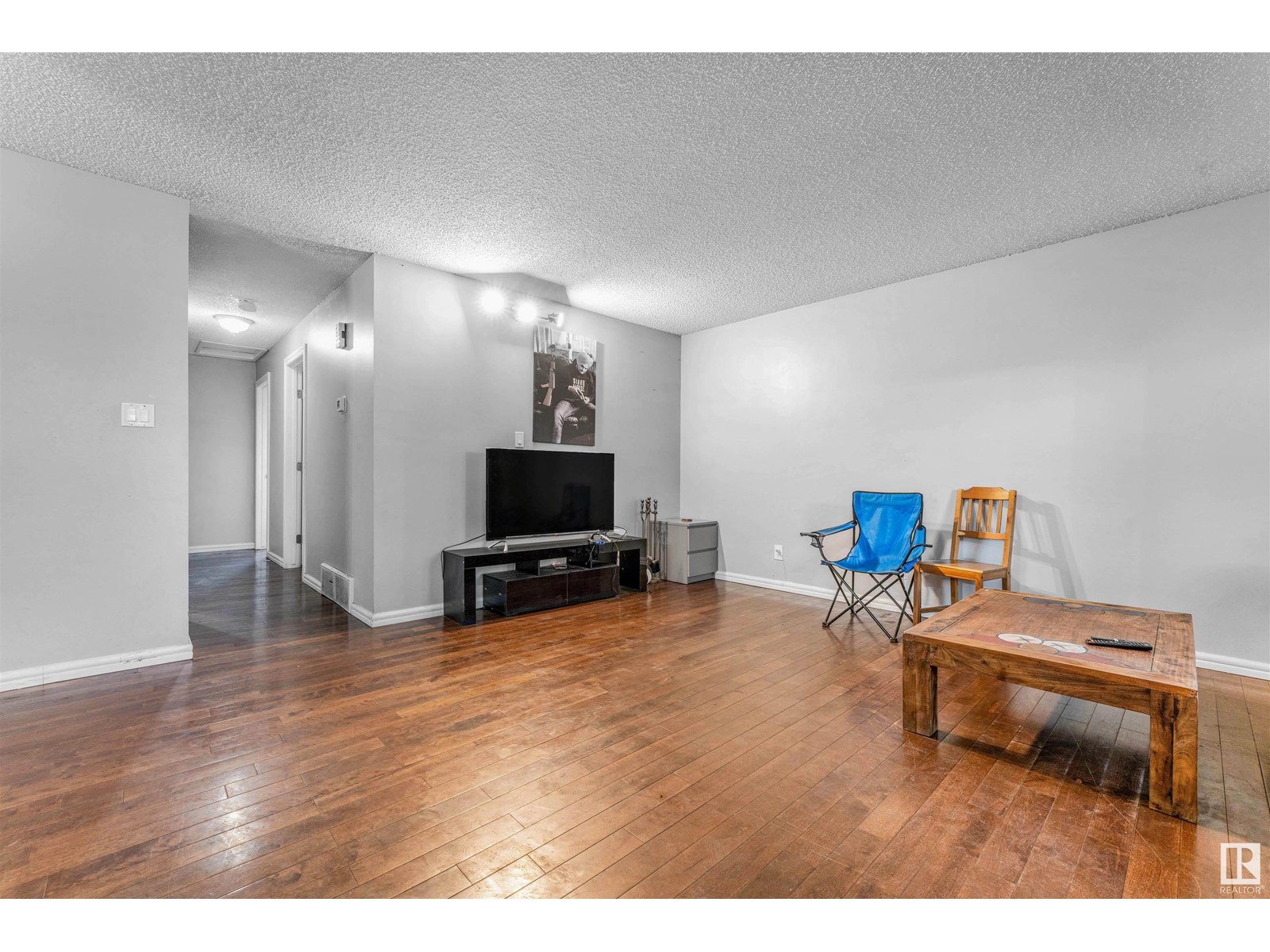 Photo 11 of 1027 61 St Nw, Edmonton AB
