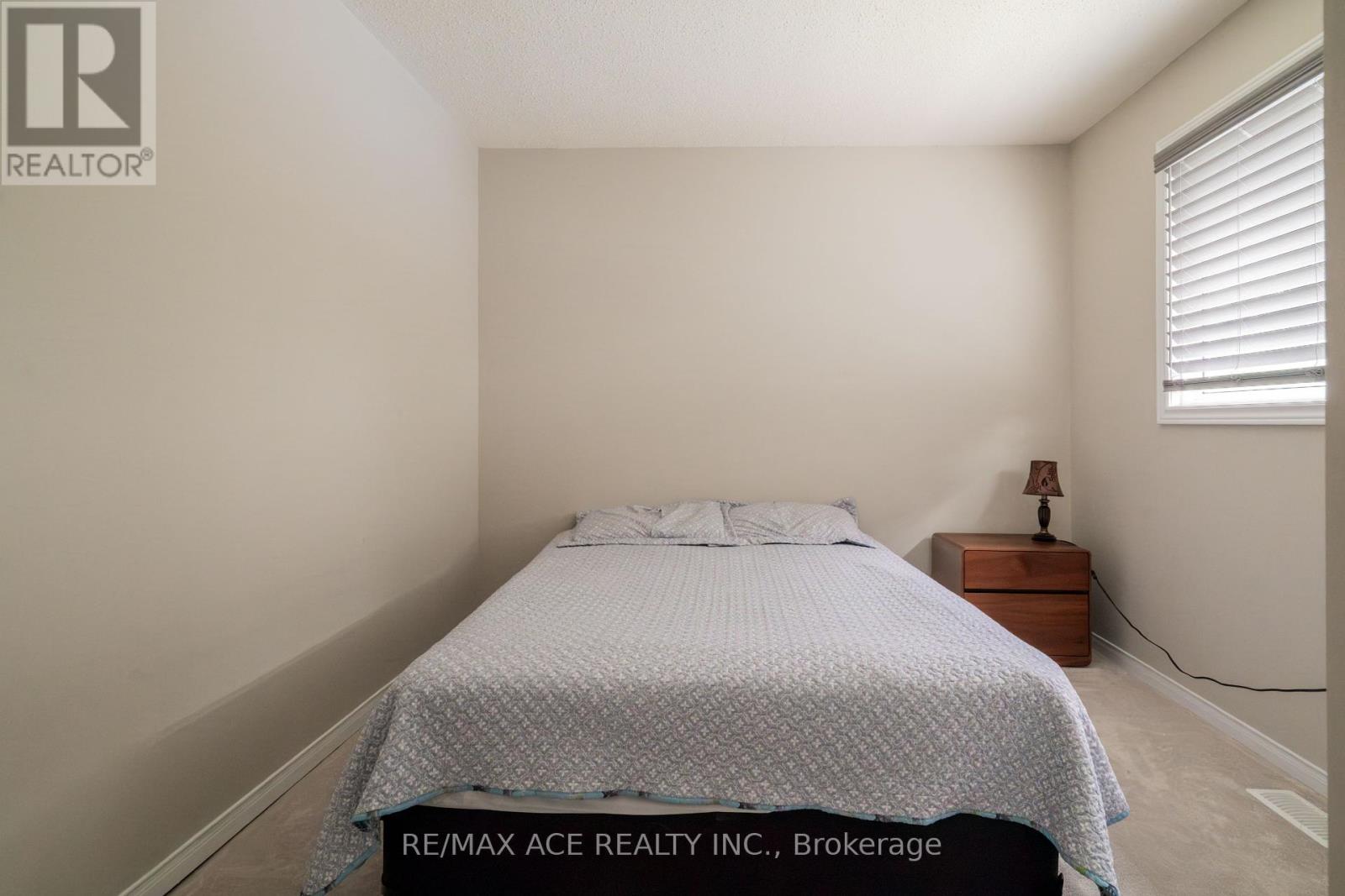 Photo 22 of 50 Soper Creek Drive, Clarington ON