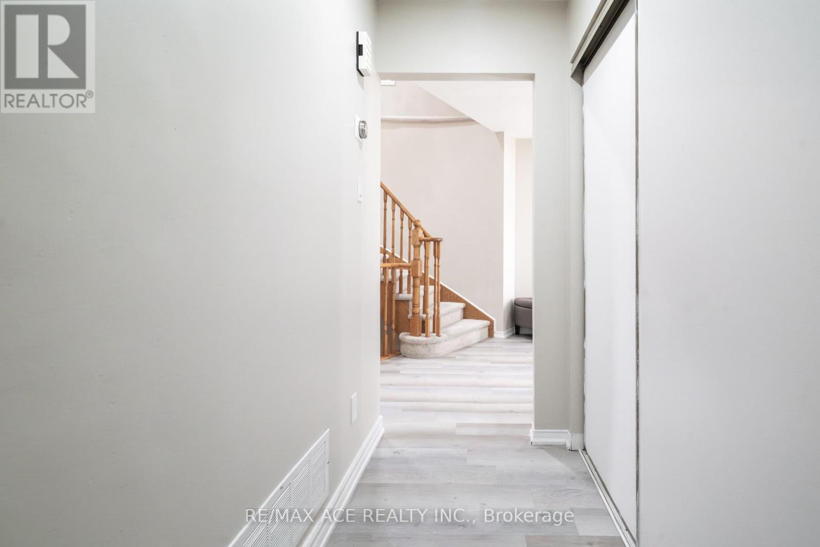 Photo 3 of 50 Soper Creek Drive, Clarington ON