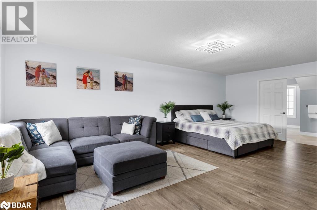 Photo 24 of 105 White Sands Way, Wasaga Beach ON