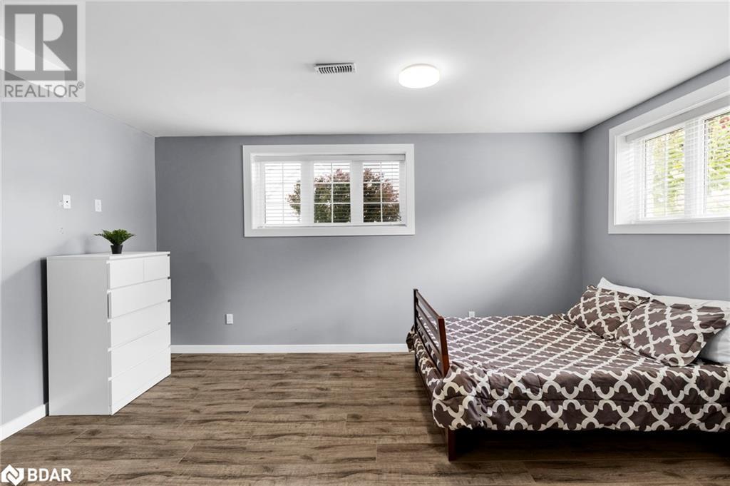 Photo 28 of 105 White Sands Way, Wasaga Beach ON