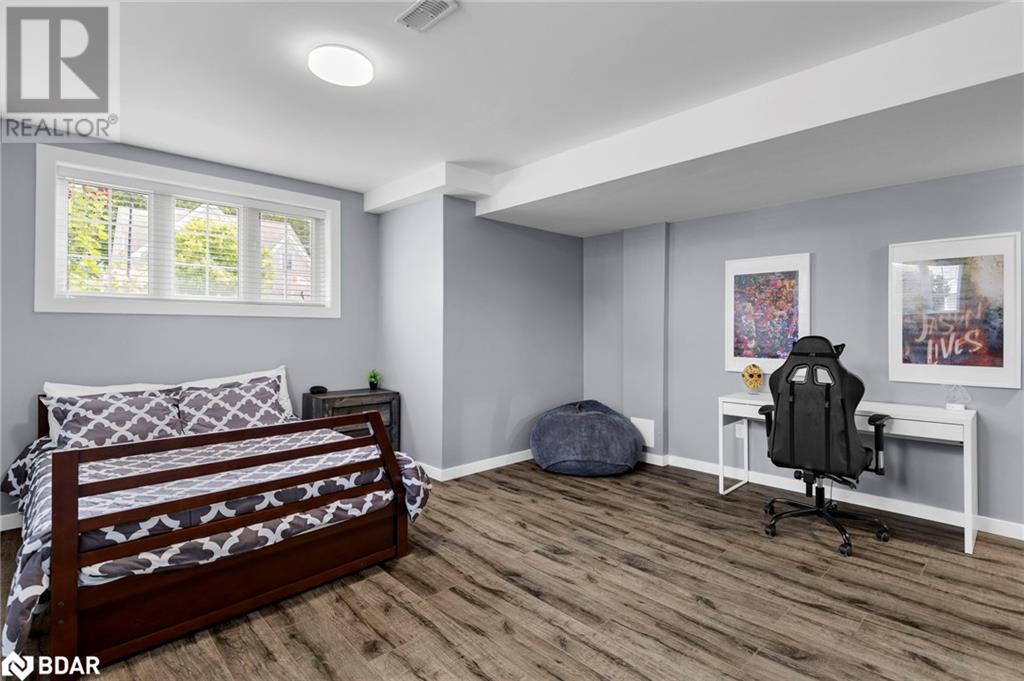 Photo 27 of 105 White Sands Way, Wasaga Beach ON