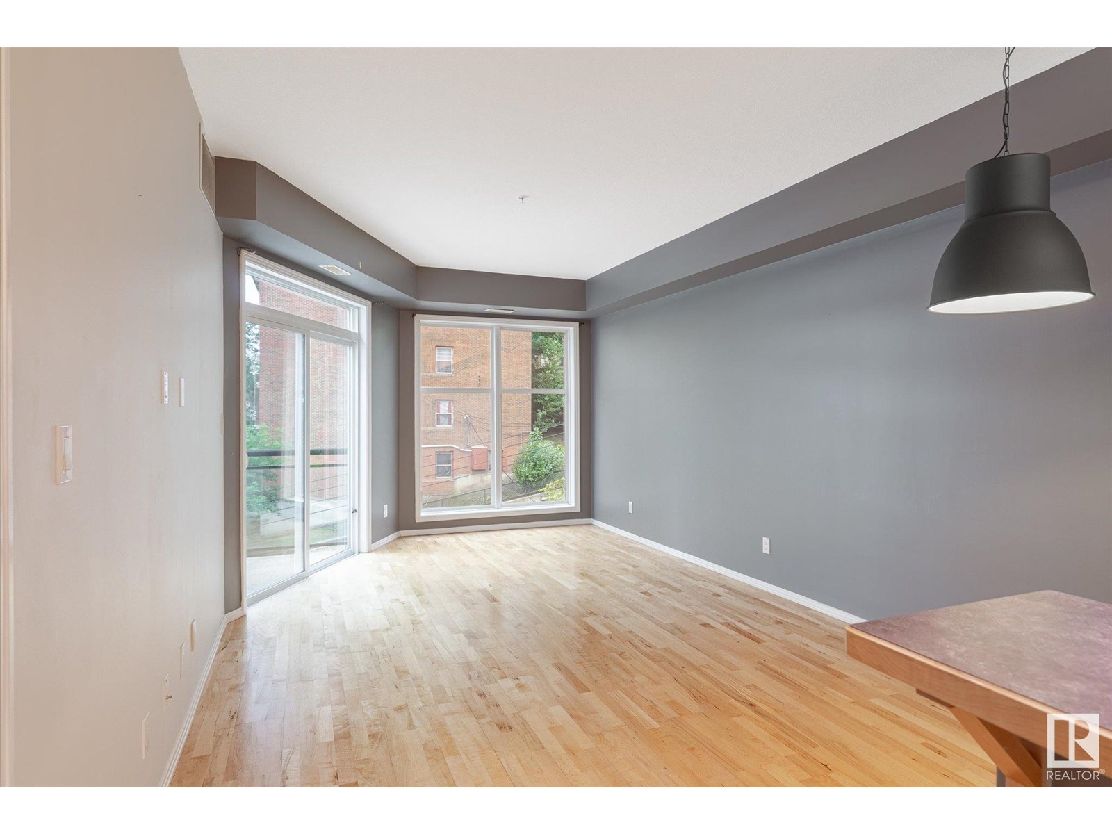 Photo 11 of 511 10503 98 Av Nw, Edmonton AB
