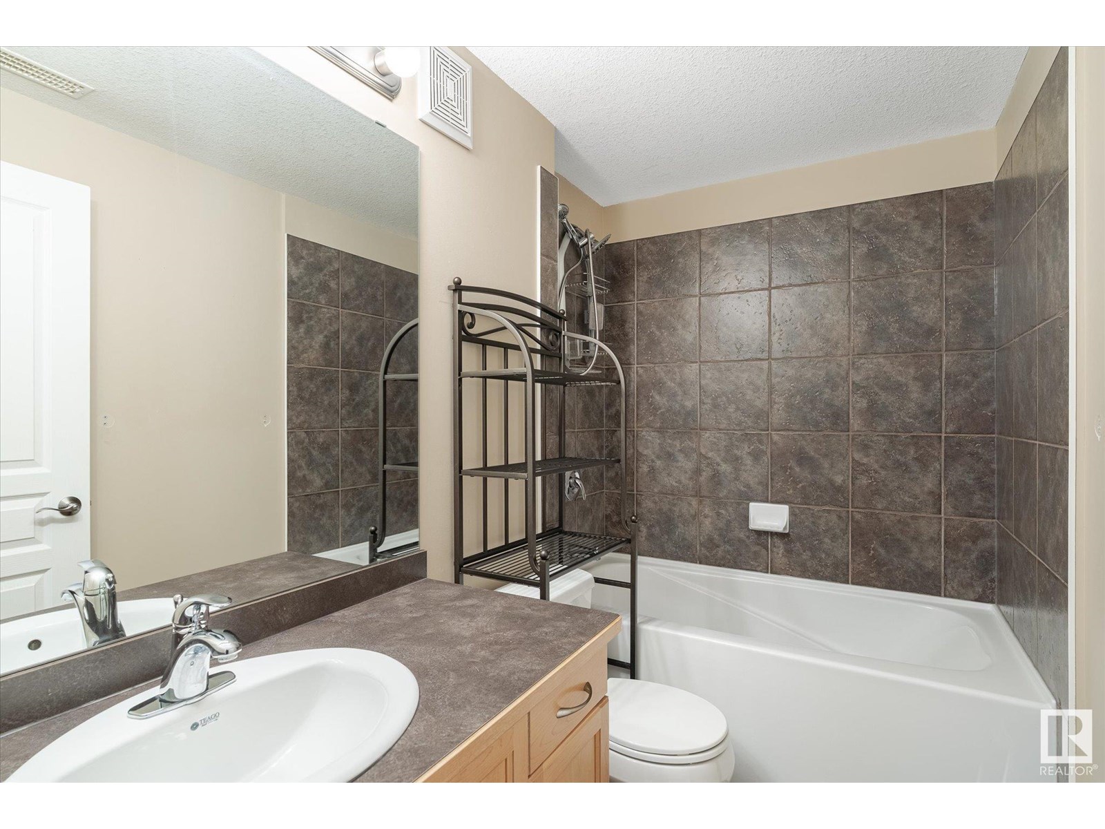 Photo 16 of 511 10503 98 Av Nw, Edmonton AB