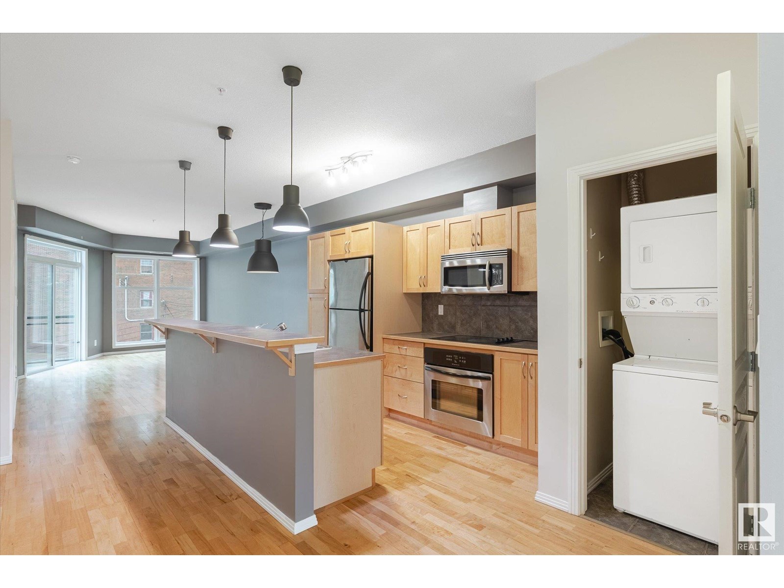 Photo 4 of 511 10503 98 Av Nw, Edmonton AB