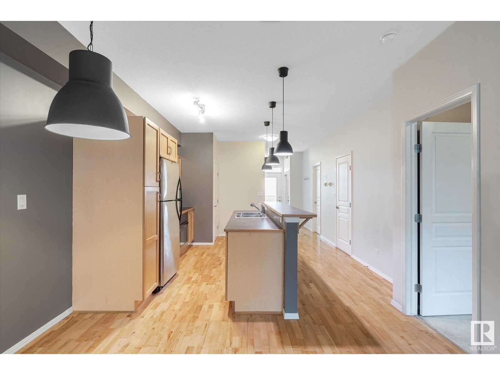 Photo 7 of 511 10503 98 Av Nw, Edmonton AB