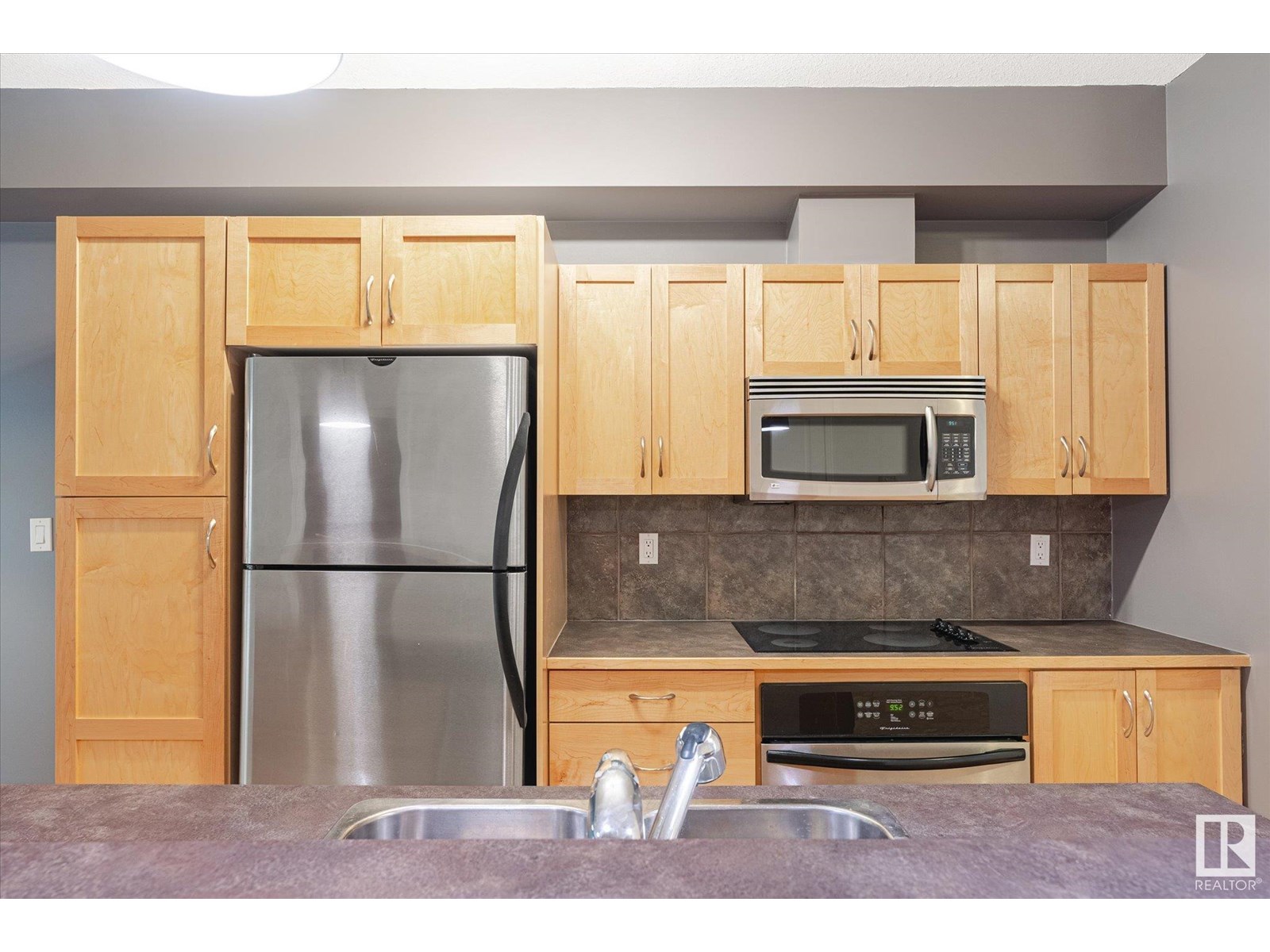 Photo 9 of 511 10503 98 Av Nw, Edmonton AB