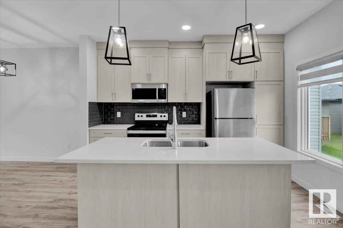 Photo 10 of 9480 Colak Ln Sw, Edmonton AB