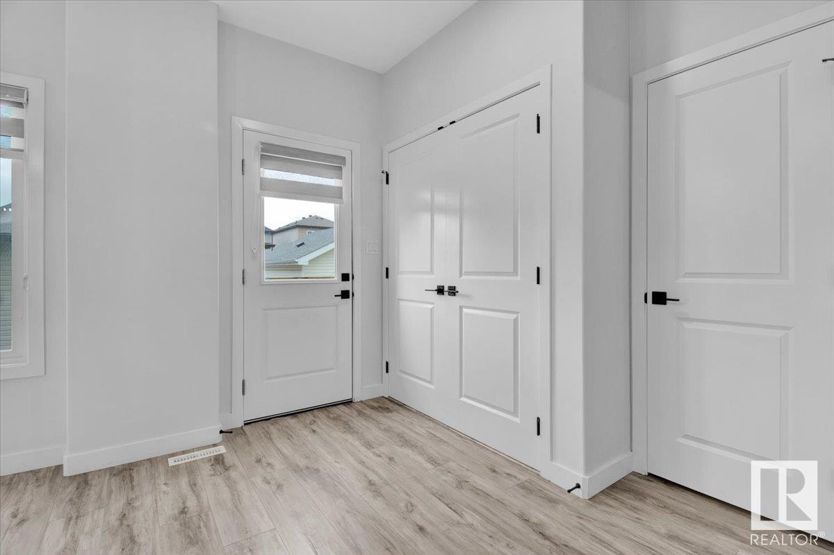Photo 12 of 9480 Colak Ln Sw, Edmonton AB