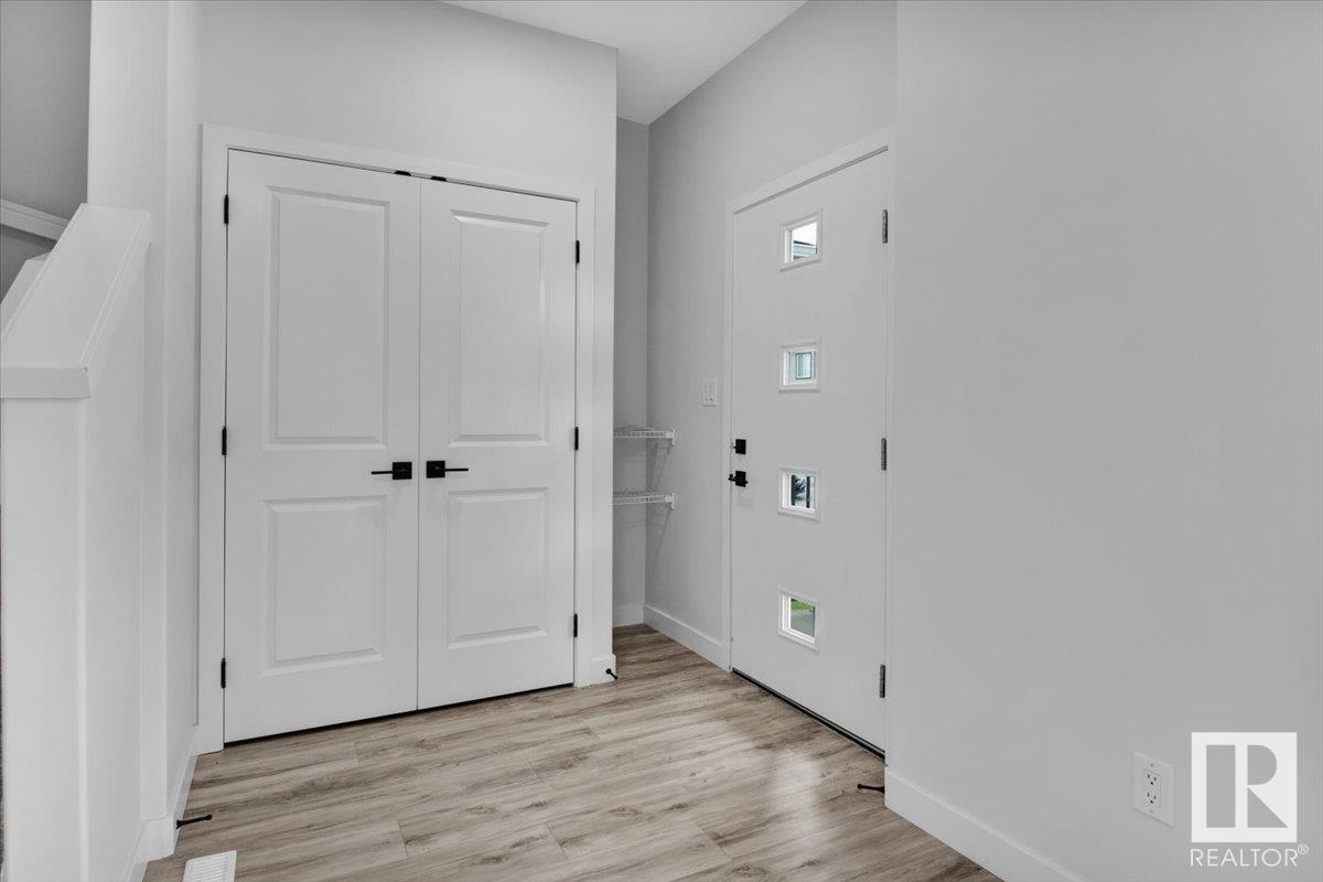 Photo 3 of 9480 Colak Ln Sw, Edmonton AB