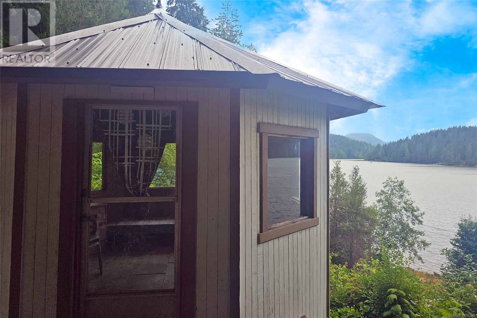 1 Seekah Landing, Port Alberni