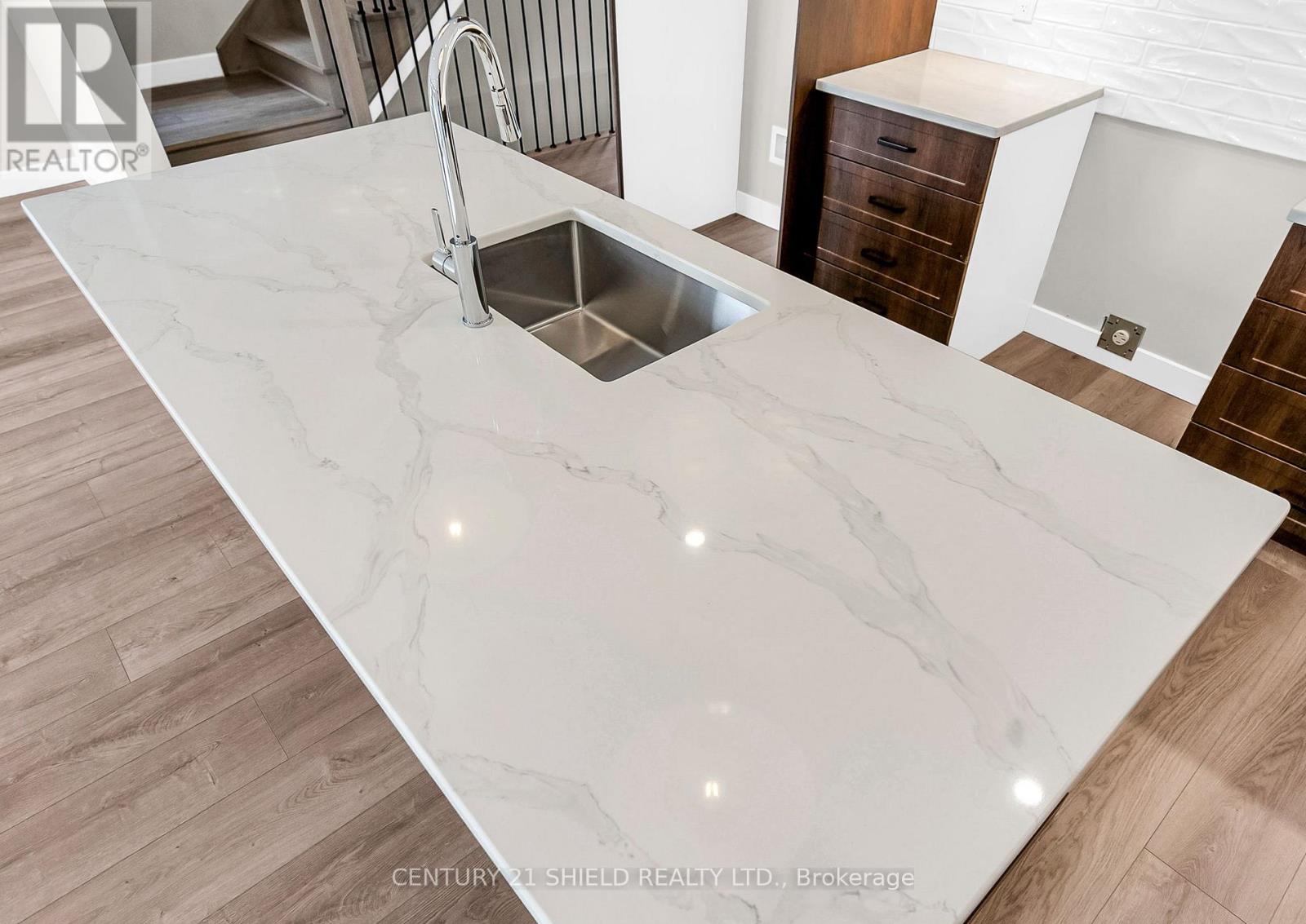Photo 10 of 6831 Monument Way, South Glengarry ON