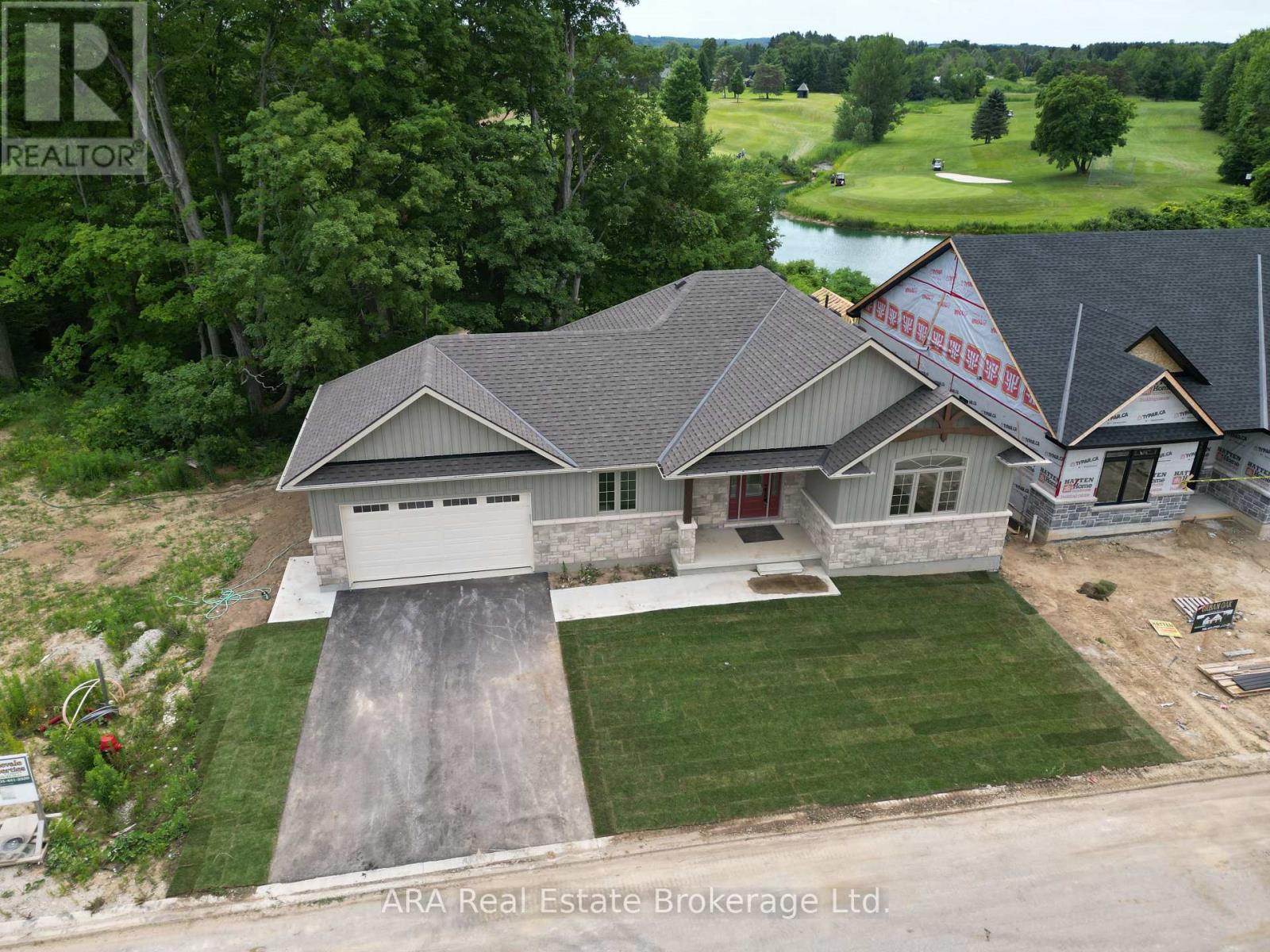 Photo 2 of 30 8 Hilton Lane, Meaford ON