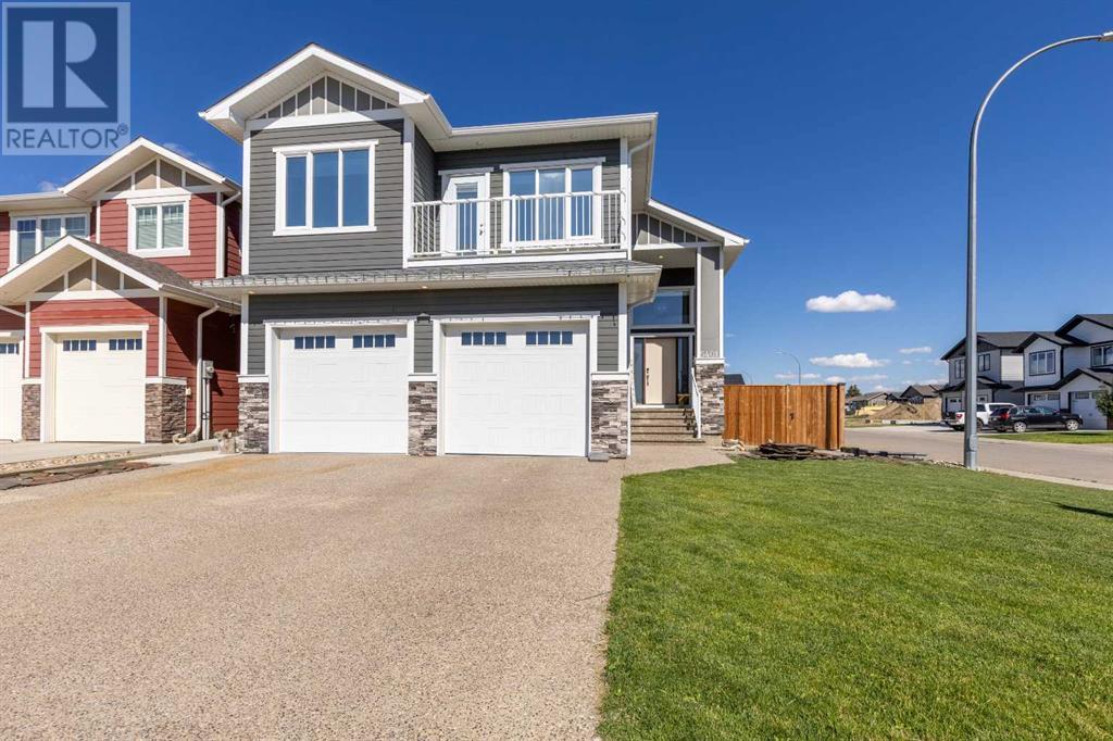 Photo 1 of 5401 43 Street, Taber AB