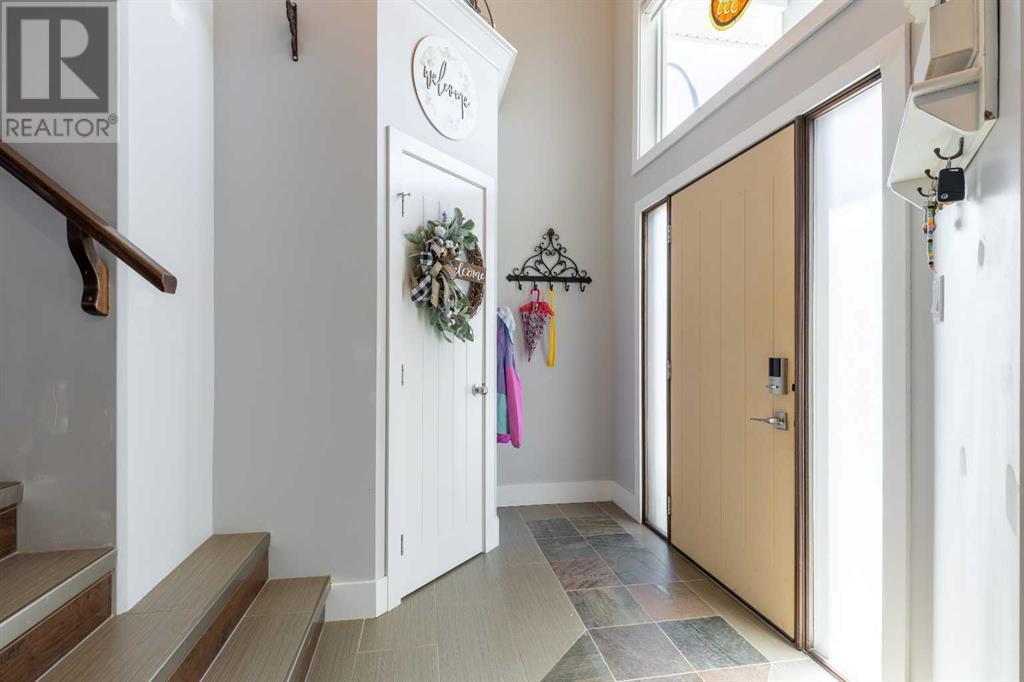 Photo 4 of 5401 43 Street, Taber AB