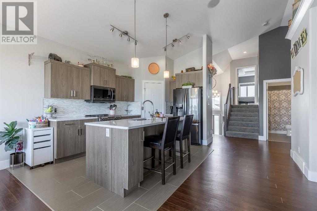 Photo 6 of 5401 43 Street, Taber AB