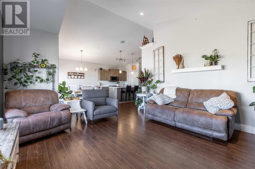 Photo 13 of 5401 43 Street, Taber AB