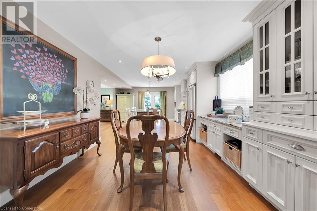 Photo 11 of 12 Vance Crescent, Waterdown ON