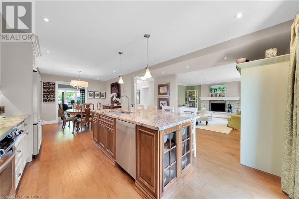 Photo 13 of 12 Vance Crescent, Waterdown ON
