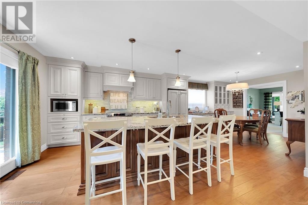 Photo 18 of 12 Vance Crescent, Waterdown ON