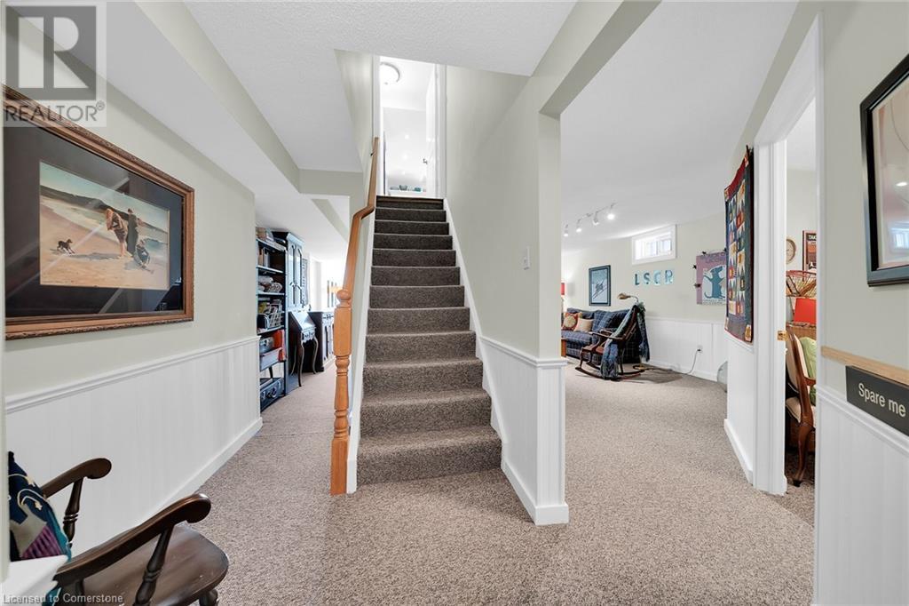 Photo 34 of 12 Vance Crescent, Waterdown ON
