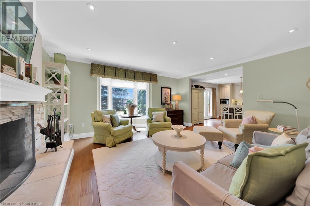 Photo 24 of 12 Vance Crescent, Waterdown ON