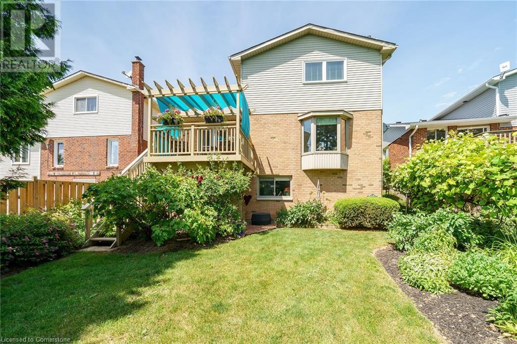 Photo 46 of 12 Vance Crescent, Waterdown ON