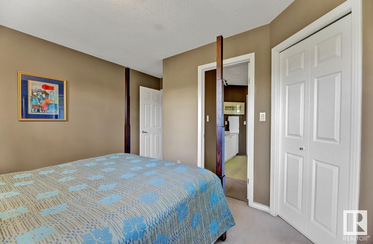 Photo 25 of 112 Weaver Dr Nw, Edmonton AB