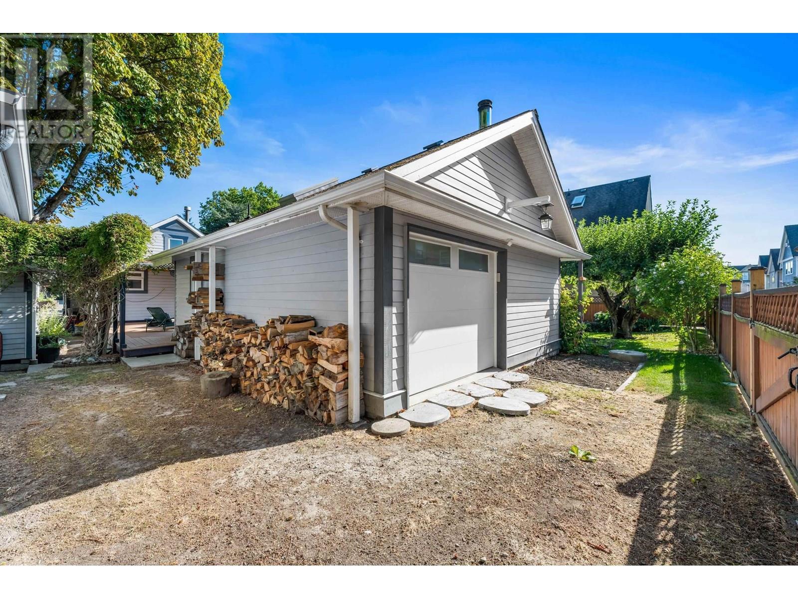 4806 48 AVENUE, Ladner