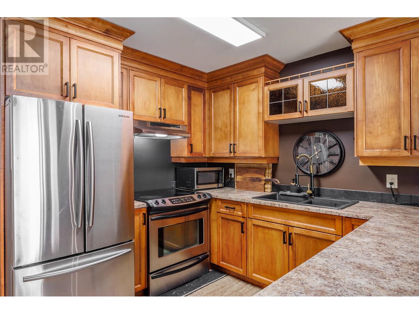 303 1965 Pandosy Street, Kelowna