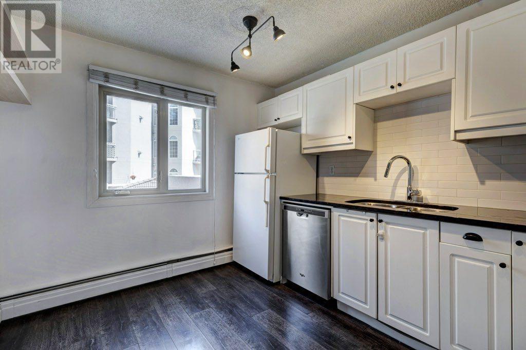 Single Family House for Sale in    Avenue SW Beltline Calgary 