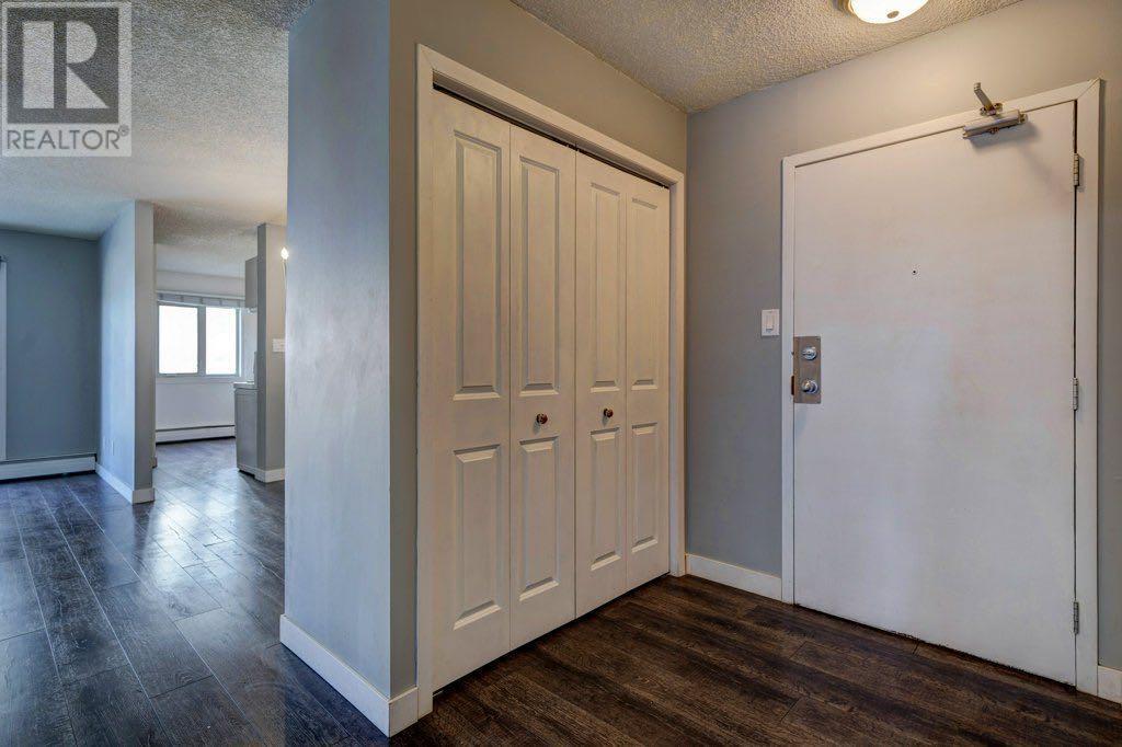 Single Family House for Sale in    Avenue SW Beltline Calgary 