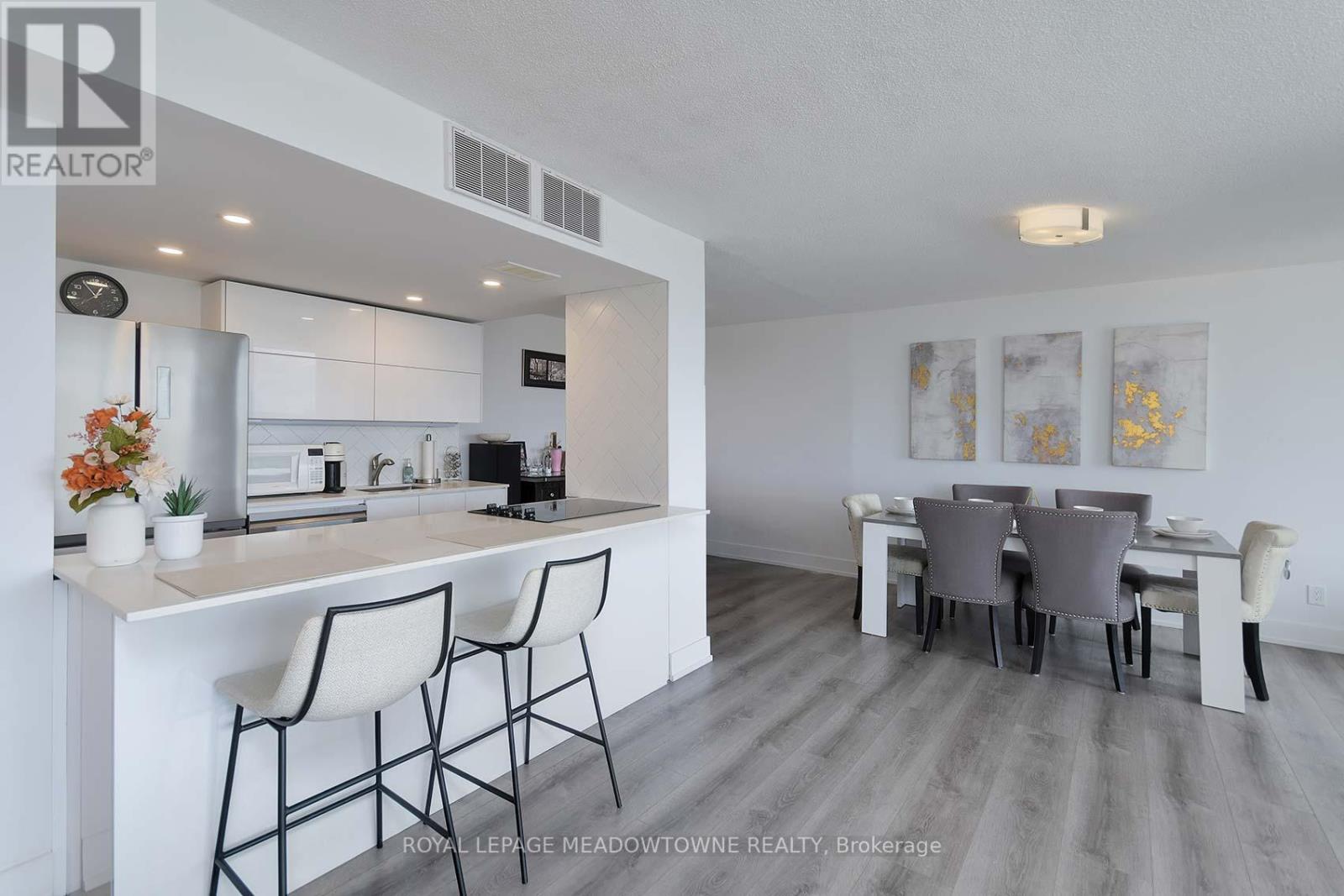 Photo 40 of 805 1333 Bloor Street, Mississauga ON