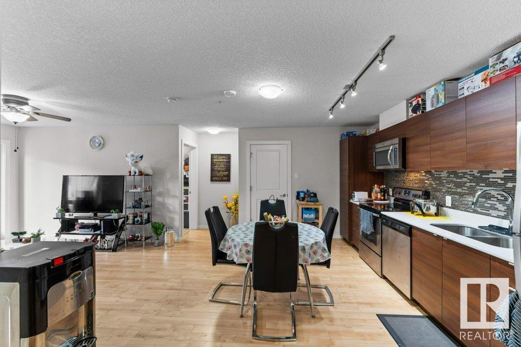 Photo 19 of 212 9517 160 Av Nw, Edmonton AB