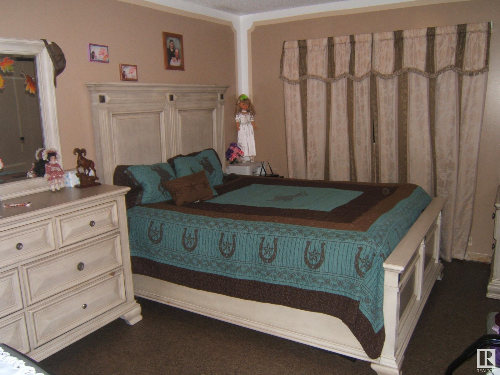 Photo 25 of 5102 52 St, Willingdon AB