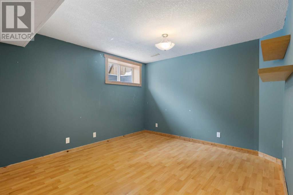 Single Family House for Sale in  Royal Birch View NW Royal Oak Calgary 