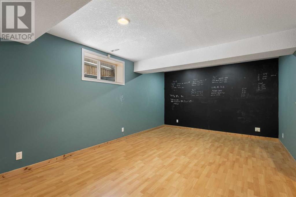 Single Family House for Sale in  Royal Birch View NW Royal Oak Calgary 