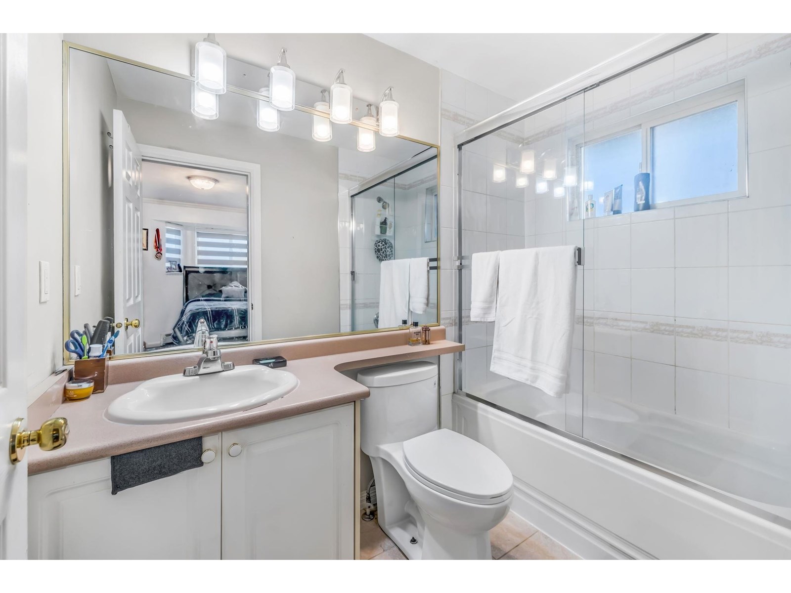 Photo 6 of 9534 124 Street, Surrey BC