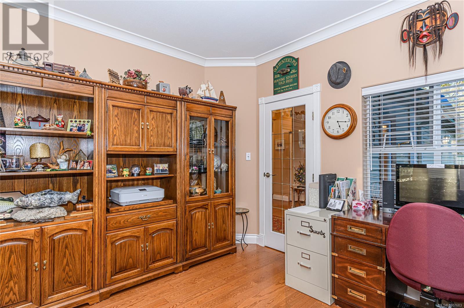 Single Family House for Sale in   Marsett Pl Royal Links North Saanich 
