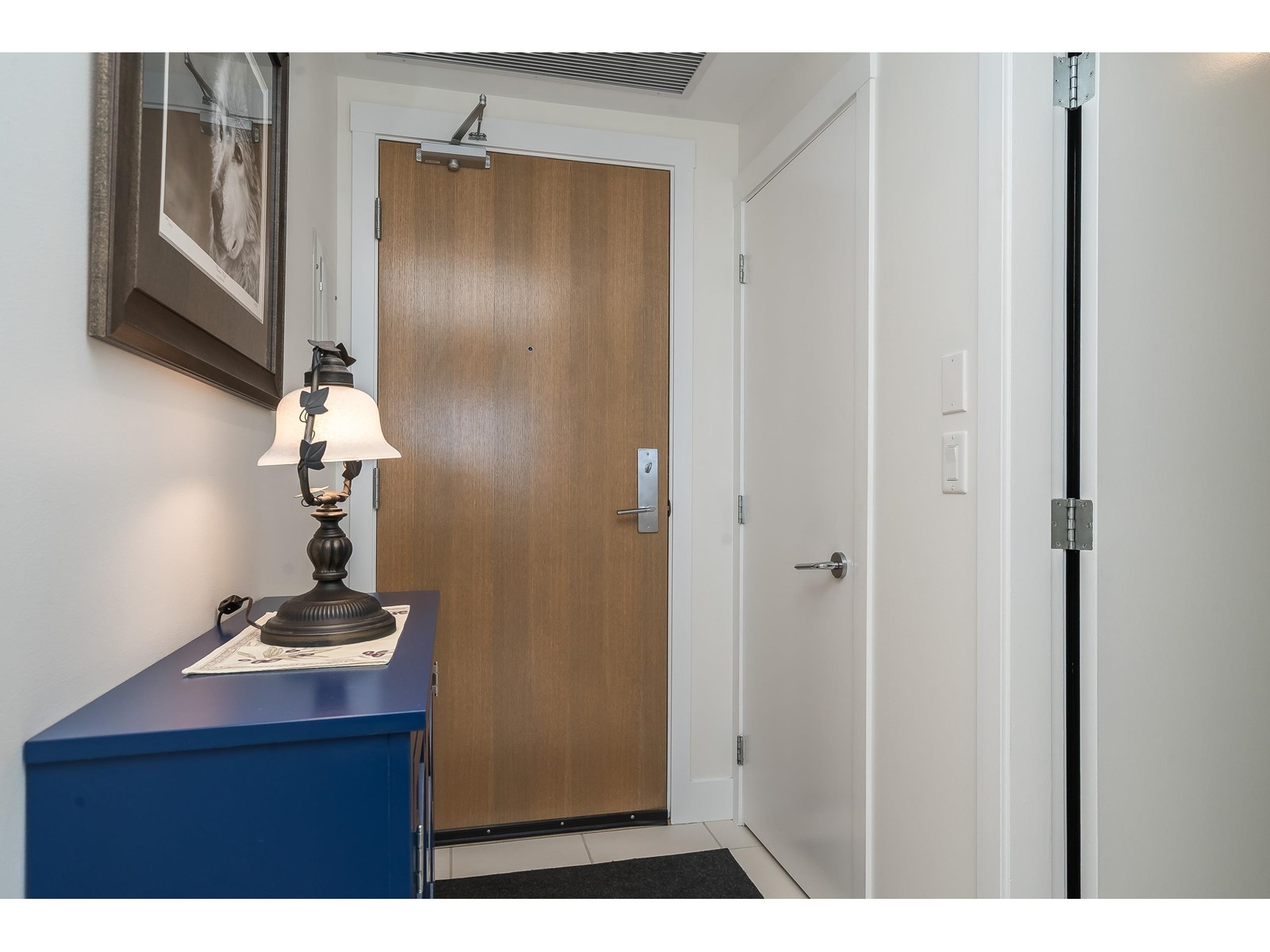 Photo 6 of 1105 15152 Russell Avenue, White Rock BC
